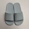Pantuflas para Hombre Verano Hogar Baño Baño Antideslizantes Rayadas Simples Pantuflas de Pareja para Mujer Venta al por Mayor Verano