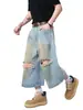 Pantalones Cortos de Mezclilla Rasgados para Niños Verano 2025 Nueva Moda Americana Marca Guapo Holgados Rectos Casuales
