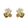 Pendientes de Zirconia Perla Super Brillantes Color Verde Oliva Estilo Bosque Nuevo Diseño de Nicho de Moda Pendientes de Flor para Mujer Verano