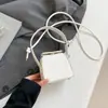 Bolso Cuadrado de Mano de Nicho Shuai Mi para Mujer, Elegante Bolso de Hombro Cruzado Único de Moda Verano 2026