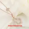 Collar de calabaza Kirin colgante de calcedonia roja versión alta femenina cadena de clavícula chapada en oro rosa de 18 quilates distribución directa de fábrica