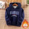 Conjunto con Capucha Grueso y Trendy de Marca con Forro de Felpa para Niños, Nuevo Estilo Otoño e Invierno, Conjunto Casual de Dos Piezas con Sudadera con Estampado de Letras para Niños