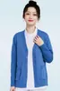 Suéter cardigan de enfermeira, de manga longa, espessado e com forro de fleece, quente e com caimento slim, adequado para salões de beleza e clínicas como uniforme de trabalho de enfermeira
