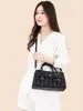 Bolso de Mano Vintage para Mujer 2026 Nuevo Modelo Gran Capacidad Bolso Cruzado Hebilla de Cinturón de Cuero Marrón Decoración Bolso Boston Bolso de Hombro Único para Viajar