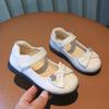 Sapatos de Couro Infantis 2025 Primavera Novos Sapatos de Princesa para Meninas Flor de Strass Laço Sapatos Individuais Sapatos de Meninas Transfronteiriços