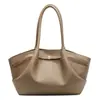 Bolsa de hombro de alta gama, moderna y popular para mujer, un nuevo estilo de moda y versátil, con gran capacidad y diseñada como una bolsa de hombro estilo coreano
