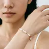 Pulseira Colorida Quadrada com Pó de Açúcar, Zircônia e Pérola de Água Doce, Design Original Versátil de Luxo Leve, Venda Quente Transfronteiriça