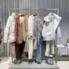 Liquidación de Ropa de Mujer Marca Lidisha, Estilos Variados de Invierno, Venta al por Mayor por Transmisión en Vivo, Origen de Fábrica, Estilos de Moda