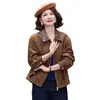 Elegante y estiloso nuevo abrigo para madres, colección primavera y otoño 2026, adelgazante y favorecedor para mujeres de mediana edad y mayores, disponible en tallas grandes y versátil para varios atuendos
