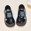 Zapatos negros de piel para niña, nueva colección de otoño, estilo Mary Jane, con adornos de mariposa de pedrería, estilo princesa, suela suave, adecuados para actuaciones, merceditas para niños