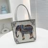 Bolsa de Mão Transfronteiriça Bolsa Feminina Bolsa de Lona Casual de Dupla Face Bordada com Desenhos Animados Bolsa de Mão de Grande Capacidade Estilo Étnico Bolsa Quadrada Pequena