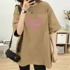 Camiseta 100% Algodão Plus Size para Mulheres, Estilo Novo de Manga Curta para o Verão, Design de Coração Rosa, Comprimento Médio, Caimento Solto, Estilo Europeu Camiseta 100kg