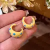 Amarillo Limón y Azul ~ Estilo Coreano Amarillo Esmalte Goteante Lunares Contrastantes Pendientes en Forma de C Ins Elegante Exquisito Diseño de Pendientes Pendientes