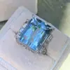 Anillo de compromiso de lujo azul zircón extragrande para mujer joyería transfronteriza al por mayor F869