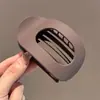 Pinza Curva de Nácar para Mujer, Estilo Nuevo de Alta Gama 2025, Pinza Plana en la Parte Trasera de la Cabeza, Pinza de Pato que No Irrita la Cabeza