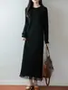 Vestido de Tricô Redondo 100% Lã Novo Outono/Inverno 2026 Manga Longa Feminino Cor Sólida Vestido Longo com Franjas