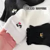 Calcetines Bordados de Animales Lindos para Mujer de Media Pantorrilla Estilo Verano Delgado Estilo Universitario Encaje Dibujos Animados Versátiles Calcetines Cortos de Algodón Verano