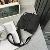 Bolso Cubo con Cordón de Patrón de Diamante para Hombres y Mujeres 2025 Nuevo Bolso de Hombro Ligero para Commuting Bolso Cruzado Versátil para Teléfono Móvil