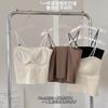 Camisole Sexy de Verão 2024 Novo Estilo Puro Brilho Costas Bonitas Sem Costura Seda de Gelo Bojo Embutido Top Básico