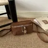 Otoño 2026 Nuevo Bolso de Alta Gama Retro para Mujer Bolso Cruzado de Hombro Único Versátil Elegante Pequeño Bolso para Viajes Diarios Venta al por Mayor Bolso de Mujer