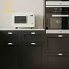 Maçaneta Redonda Pequena de Furo Único Semi-Circular em Latão Estilo Concha Francesa para Porta de Roupeiro Gaveta Minimalista Nórdico Luxuoso