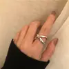 Anillo de plata estilo coreano estilo frío simple superficie con patrón de onda irregular anillo abierto de doble capa para dedo índice femenino