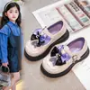 Zapatos de piel para niña, elegantes zapatos de princesa para niños, nueva colección 2026, bailarinas de suela blanda con lazo, zapatos de vestir de moda, modernos