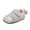 Zapatillas de Malla Transpirable para Niñas Primavera y Otoño, Zapatos de Bebé, Estilo Minimalista, Suela Suave, Cómodos para Uso en Exteriores, Zapatos para Niños Pequeños