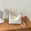 Bolso de mano retro transfronterizo para mujer, nueva colección otoño 2026, moderno y elegante, bolso de hombro versátil, estiloso y chic para el trabajo, bolso cruzado