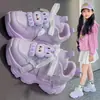 Zapatos Deportivos para Niñas 2026 Verano Nuevo Estilo Suela Suave Ligeros Antideslizantes Modernos para Niños Medianos y Mayores Versátiles Casuales Zapatos de Papá