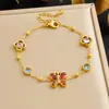 Accesorios de Lujo Exquisitos de Gama Alta Cadena de Colgante Mariposa de Diamante Redondo de Circonita Colorida Pulsera de Acero Inoxidable Chapado en Oro