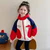 Jaqueta Feminina 2026 Outono Novo Estilo Top com Capuz Casual Infantil Roupas de Outono Estilosas Jaqueta Corta-vento para Menina