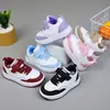 Tênis Baixo Infantil, Respirável e Resistente ao Desgaste, Sapatos Esportivos para Meninos, Casuais e Versáteis, Sapatilhas Infantis para Todas as Estações, Calçados Infantis Médios e Grandes