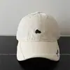 Gorra de béisbol bordada con letras de marca coreana de nicho de moda 2026 para mujer, estilo callejero versátil, gorra de béisbol adelgazante para hombre