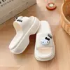 Sandalias de mujer de verano para exteriores, versátiles, que aumentan la altura, alargan las piernas, modernas, súper populares, nuevas 2025, suela gruesa de EVA