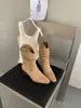 Primeiro Encontro Ji Bico Fino Salto Bloco Botas de Cano Curto Femininas 2026 Outono Inverno Novas Botas Empilhadas Botas de Cowboy Ocidentais Femininas Cano Curto Botas Chelsea