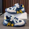 Tenis de malla con diseño perforado para niños, zapatos de primavera y verano para niños y niñas, zapatillas de entrenamiento alemanas, zapatos casuales para bebé, zapatos funcionales, tenis de moda para niñas
