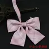 Raiz de Pena Gigante Preta Laço Vermelho Estilo Japonês Flor de Gola Feminina Estilo College JK Terno com Laço Laço Grande de Cor Sólida