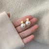 Pendientes de perlas 2024, nuevos y elegantes, de estilo moderno, de plata de ley, con diseño de nicho, ligeros, de lujo, de alta gama, para otoño e invierno.