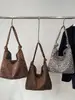 Bolsa transfronteiriça de camurça com estampa de leopardo para mulheres, grande capacidade, nova bolsa de ombro casual outono e inverno 2026, bolsa de compras mãe-filha