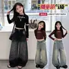 Conjunto de dos piezas para niña con pedrería, nuevo estilo primavera/otoño, detalle completo de pedrería en frente y espalda, pantalones de pierna ancha a la moda, atuendo de moda para street dance