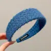 Nueva diadema de ala ancha 2026 para mujer, diseñada para levantar la línea del cabello y mantener el cabello en su lugar mientras te lavas la cara, con un estilo retro adecuado para otoño e invierno, y ofreciendo un aspecto sofisticado
