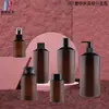 Botella de Plástico PET Marrón Translúcido con Hombro Inclinado, Botella para Loción Cosmética, Botella para Spray Hidratante, Botella Dispensadora para Gel de Ducha y Champú