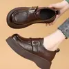 Sapatos Mocassins Retro com Solado Grosso para Aumentar a Altura para Mulheres 2025 Outono Novo Couro Macio Sapatos Birkenstock Moda Visual Emagrecedor Sapatos Pequenos de Couro