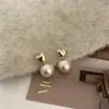 Brincos Pendentes de Algodão com Pérola na Cor Creme, Estilo Coreano Modernos e Tendência Estilo Celebridade da Internet Brincos em Formato de Coração, Brincos Suaves de Algodão