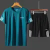 Traje Deportivo de Verano para Hombre Casual Gimnasio Traje para Correr Holgado Cuello Redondo Estampado en Grupo Secado Rápido Traje de Dos Piezas