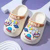 Crocs Infantis Chinelos de Bebê Meninos Meninas Verão Desenho Animado Dinossauro Sandálias Fechadas para Criança Pequena Antiderrapante Praia