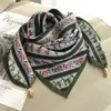 Pañuelo Cuadrado con Hebilla Magnética 65 Pañuelo Pequeño de Seda Pañuelo Pequeño para Protección de Cuello de Primavera y Otoño Pañuelo Pequeño para Mujer Sensación de Alta Gama Estilo Coreano Elegante Combinable Pañuelo de Seda para Mujer