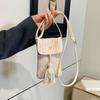 Bolsa de Celular de Viagem Estilo Doce Japonês e Coreano Nova Chegada Verão 2026 Bolsa Transversal com Franja Tecida em Palha Bolsa Feminina Transfronteiriça Atacado