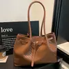 Bolso Cubo Grande Retro Sencillo 2026 Nuevo Estilo Textura Tejida Bolso de Hombro Único Bolso Tote de Moda Tendencia Bolso Grande